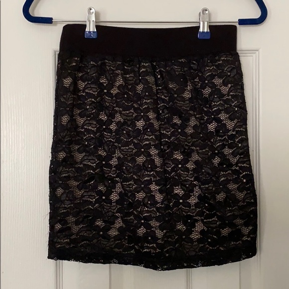 Black Lace Skirt - Picture 2 of 2